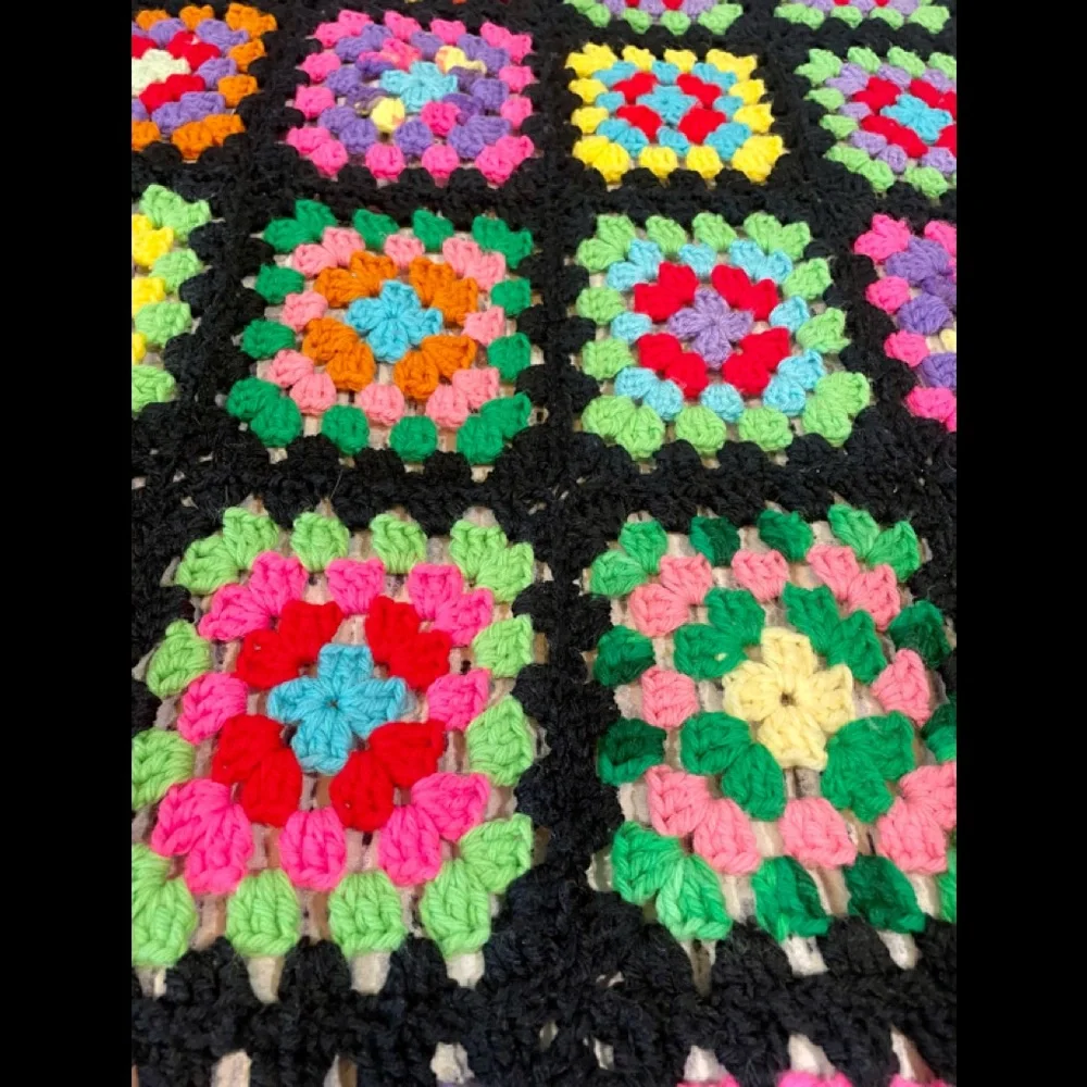 Vintage Granny Square Crochet Afghan Blanket Black Border Multicolor 66 x 78
